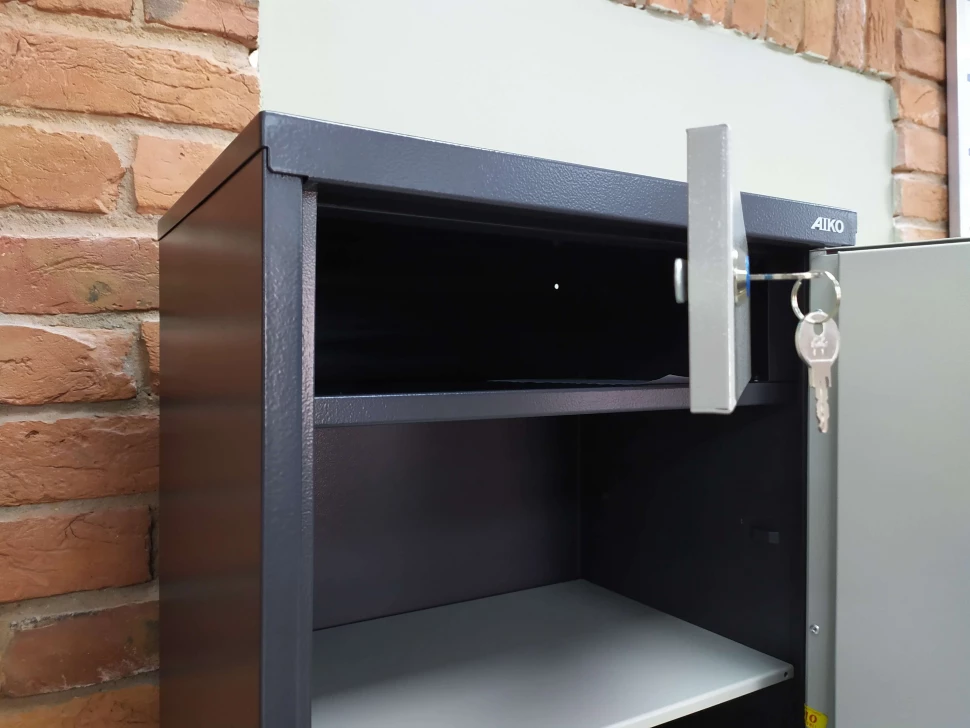 Шкаф бухгалтерский Практик Aiko SL-65Т S10799060502