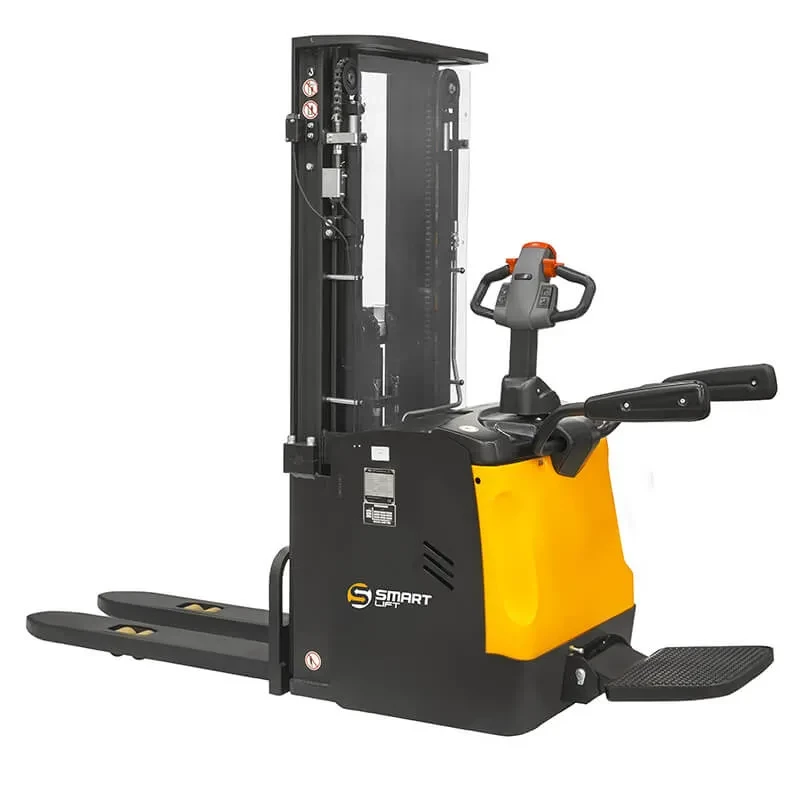 Штабелер электрический самоходный ES16-RS (1600 кг; 4,5 м; 24В / 280Ач) SMARTLIFT (SMART) Штабелер электрический самоходный ES16-RS (1600 кг; 4,5 м; 24В / 280Ач) SMARTLIFT (SMART)