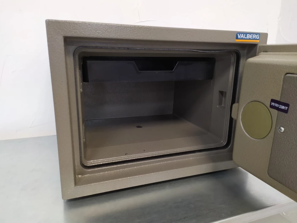 Огнестойкий сейф Valberg FRS-30 KL