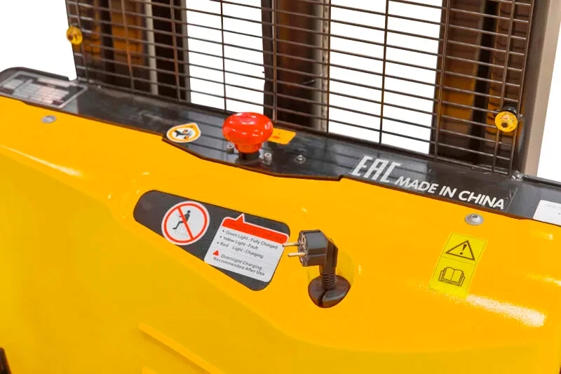 Штабелер электрический самоходный ESL122 (1200 кг; 2,5 м; li-ion 24В / 80Ач) SMARTLIFT (SMART)