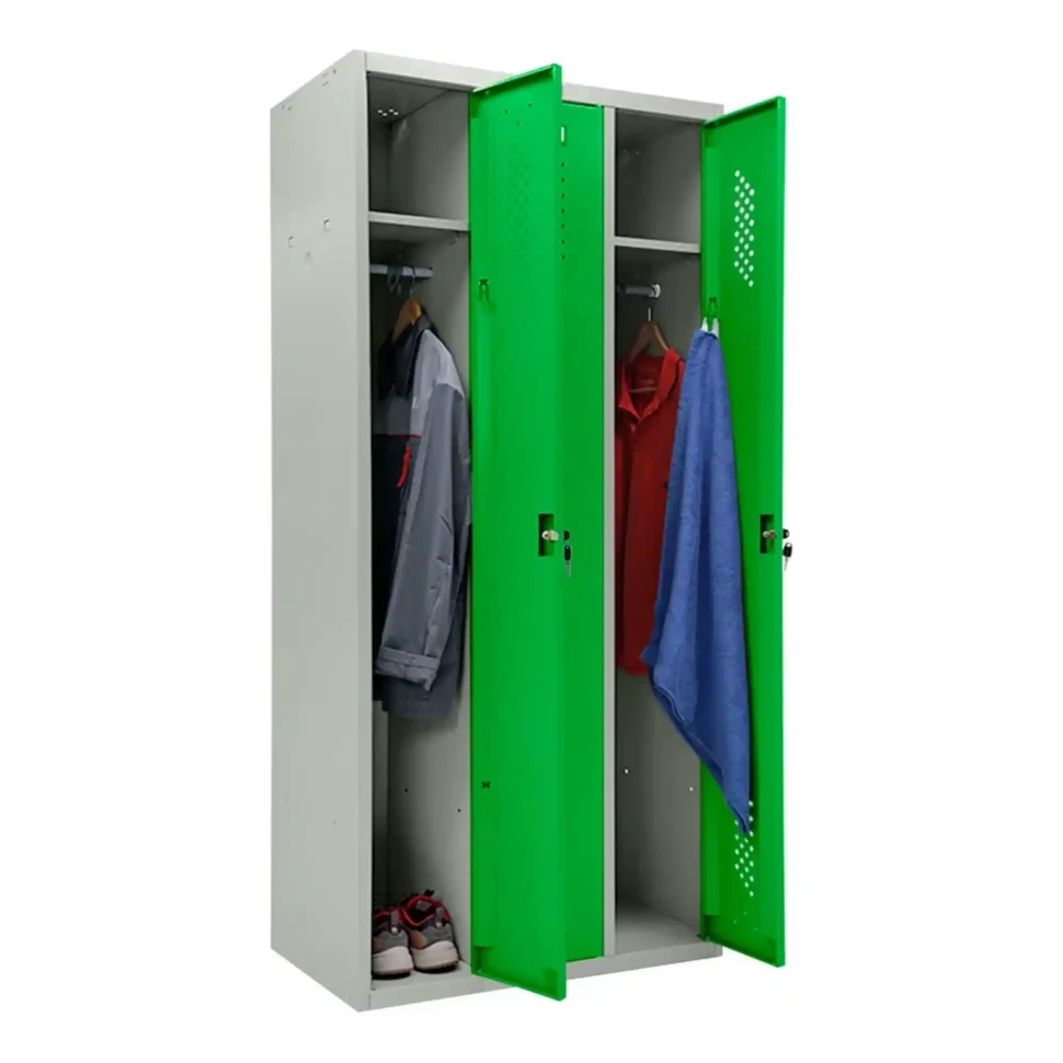 Шкаф металлический трехдверный серый с зеленым
