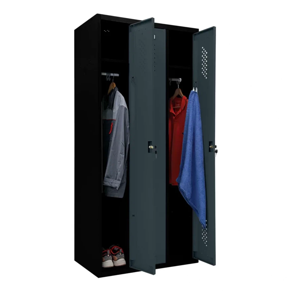 Шкаф металлический трехдверный черный с графитом Шкаф металлический трехдверный черный с графитом